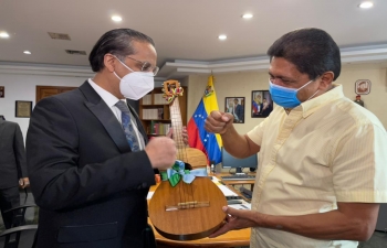 Ambassador Abhishek Singh held a meeting with Governor of Barinas State H.E. Argenis Chavez